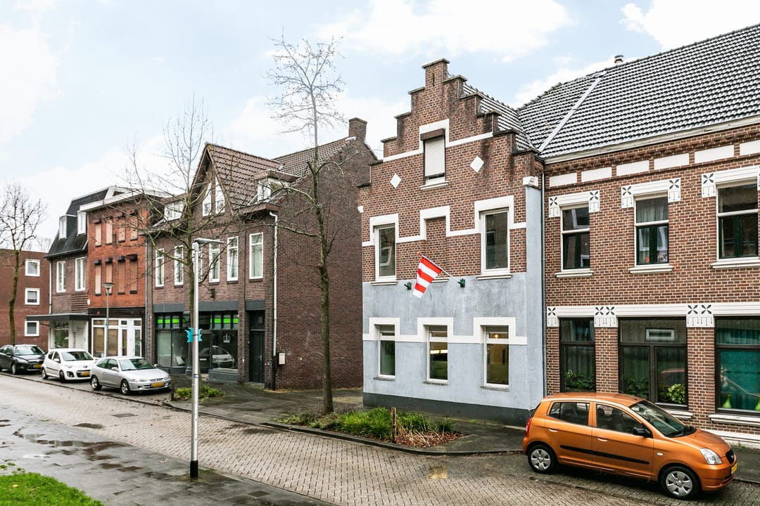 Photo 31 of Hoofdstraat 123