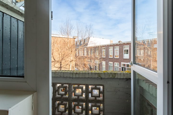 Foto 4 van Douzastraat 35