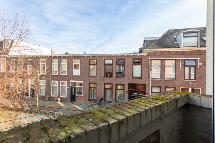 Foto 6 van Douzastraat 35