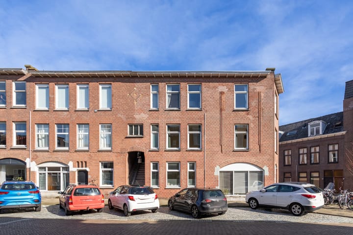 Foto 23 van Douzastraat 35