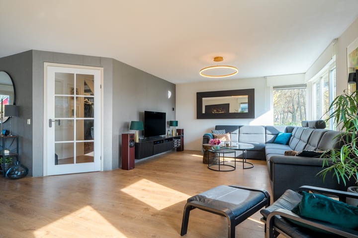 Foto 13 van Zwanebloem 8