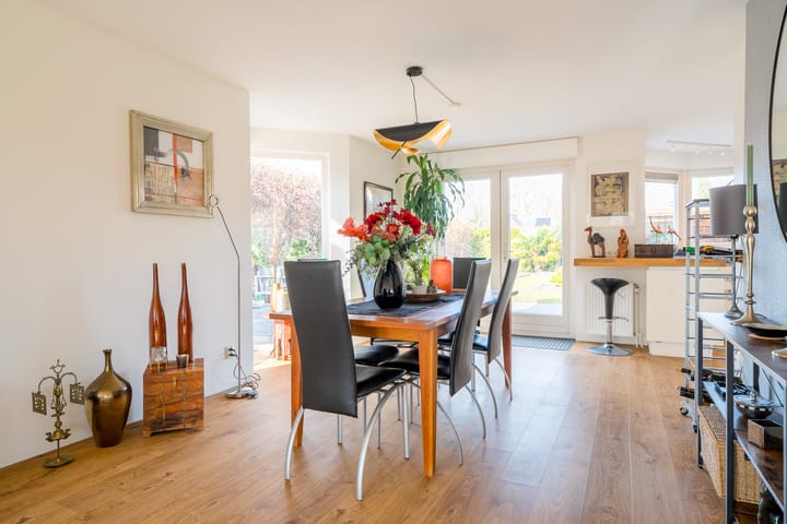 Foto 20 van Zwanebloem 8