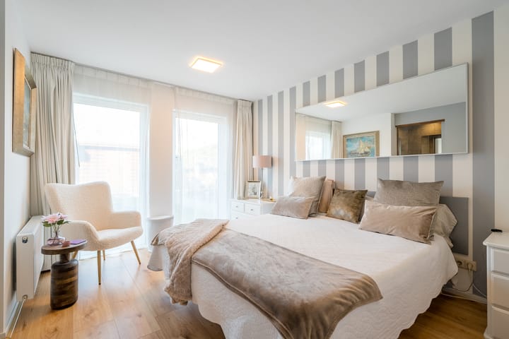 Foto 30 van Zwanebloem 8