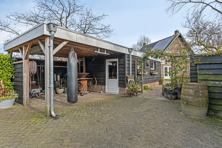 Foto 44 van Loeswijk 17