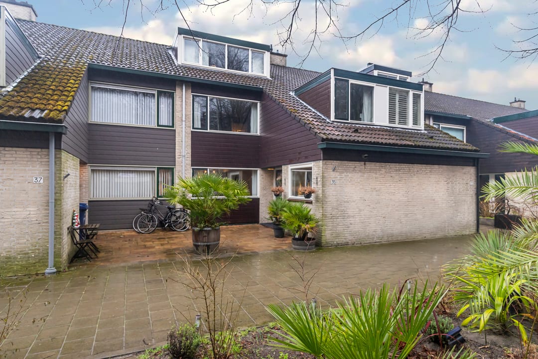 Photo 1 of Karperdaal 35