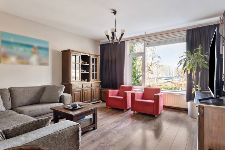 Foto 2 van Schepen van der Smitzenstraat 9