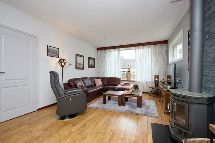 Foto 3 van Pastoor J.A.M. van den Muijsenbergstraat 4