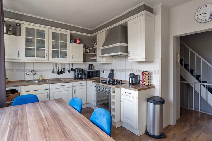 Foto 15 van Schepen van der Smitzenstraat 9