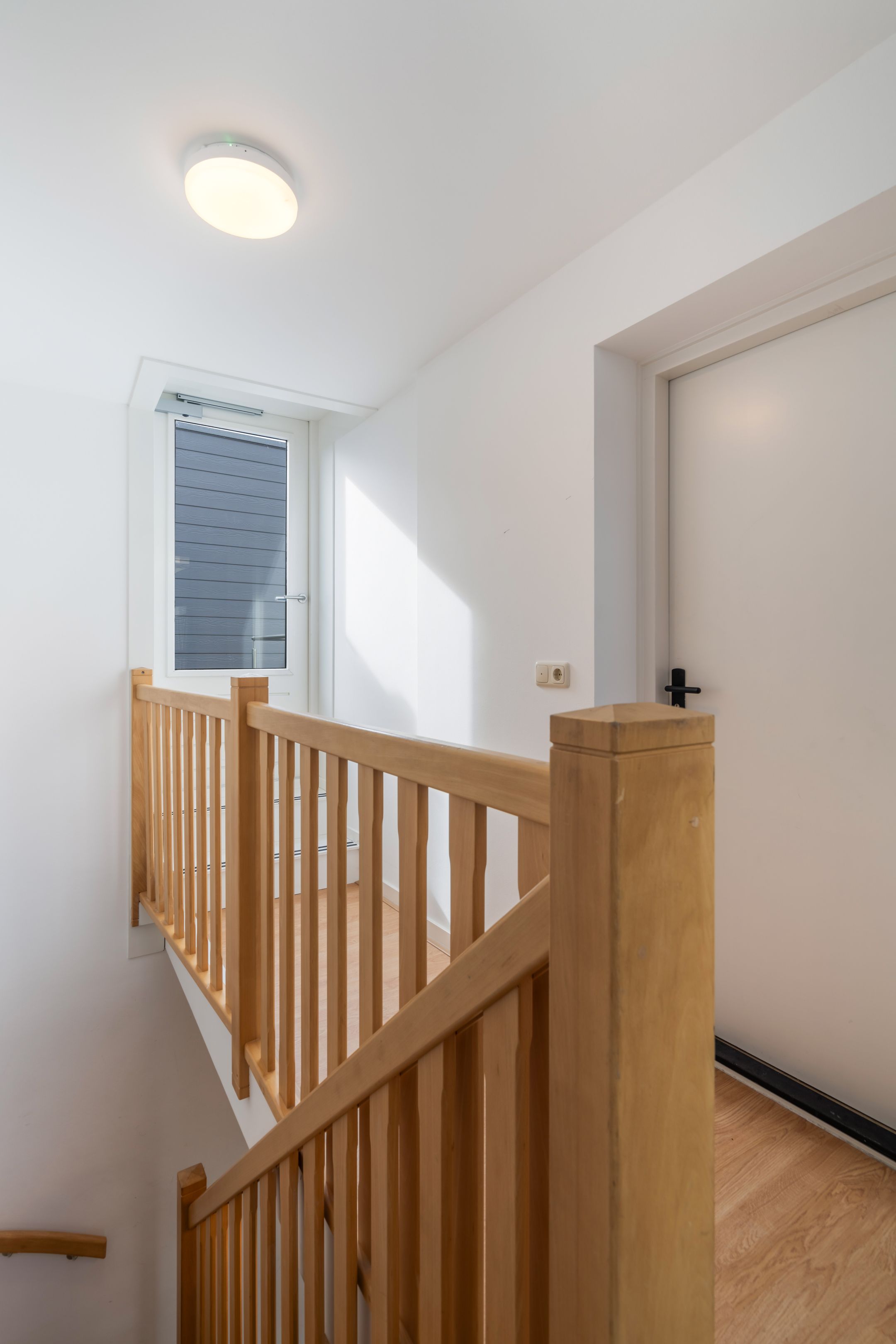 Photo 24 of Maasstraat 20-B