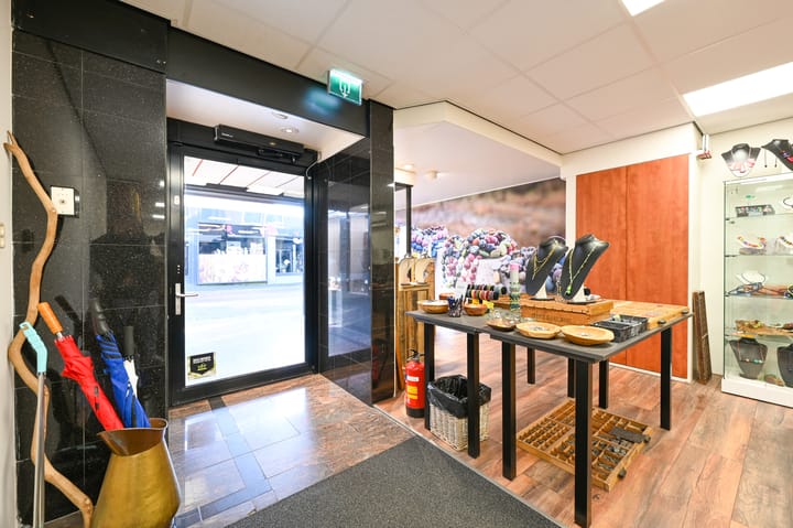 Photo 43 of Kerkstraat 32 en 32A