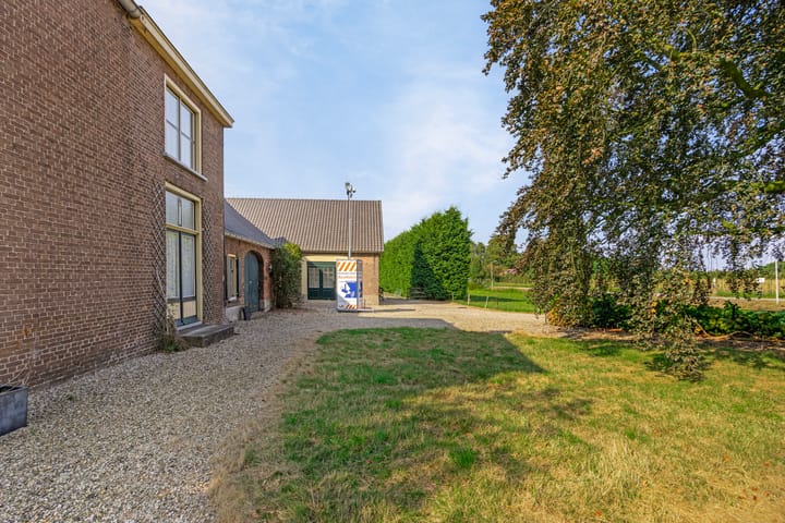 Foto 65 van Kerkstraat 1