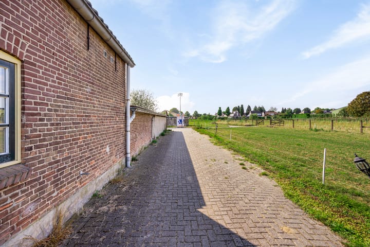 Foto 71 van Kerkstraat 1