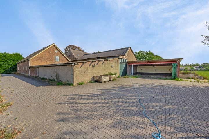 Foto 72 van Kerkstraat 1