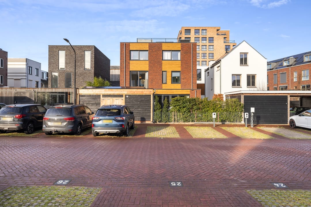 Foto 7 van Werf van Montan 4