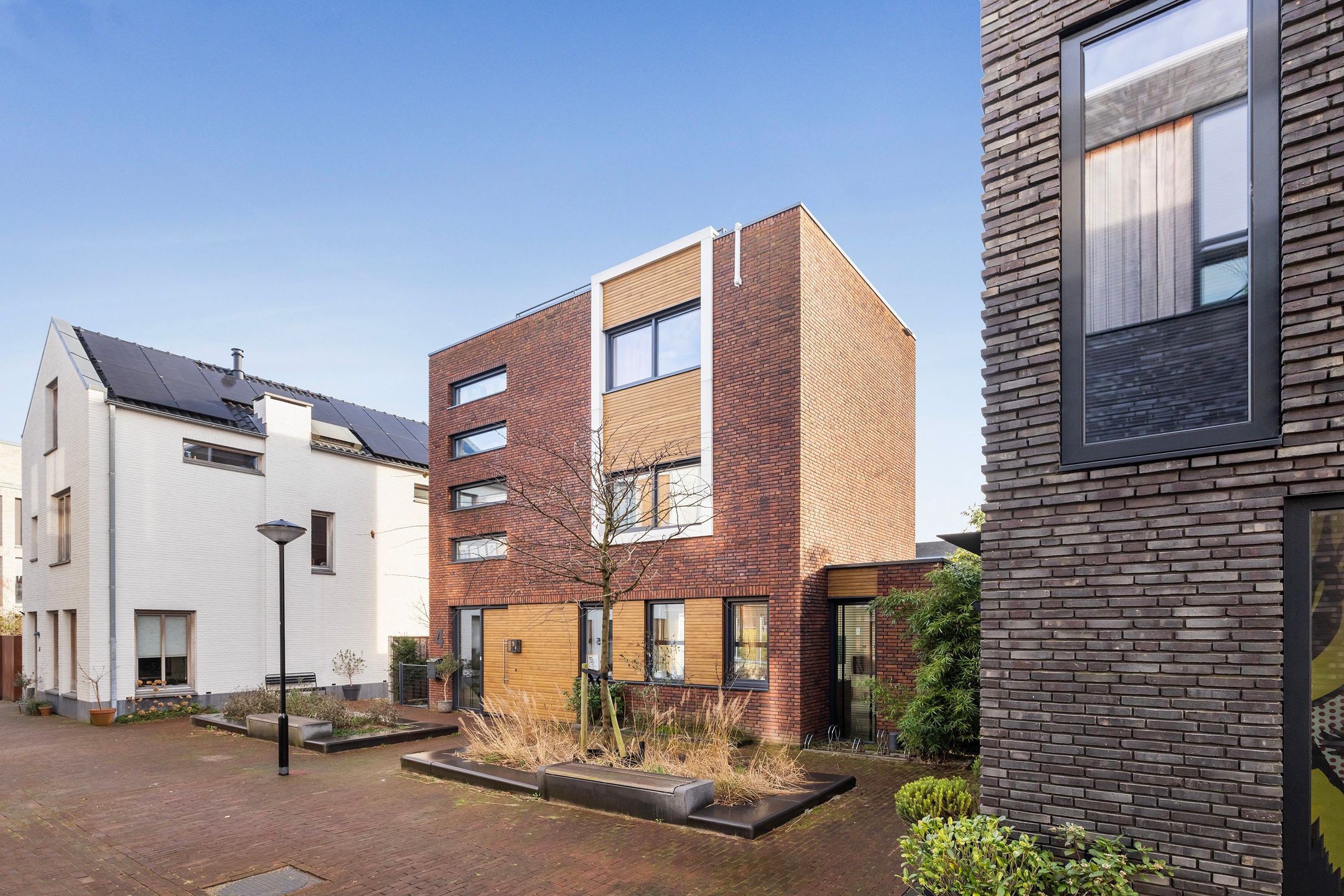 Foto 9 van Werf van Montan 4