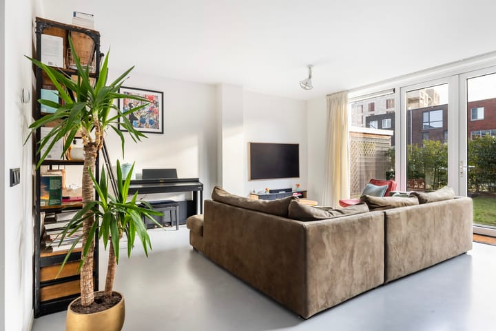 Foto 24 van Werf van Montan 4