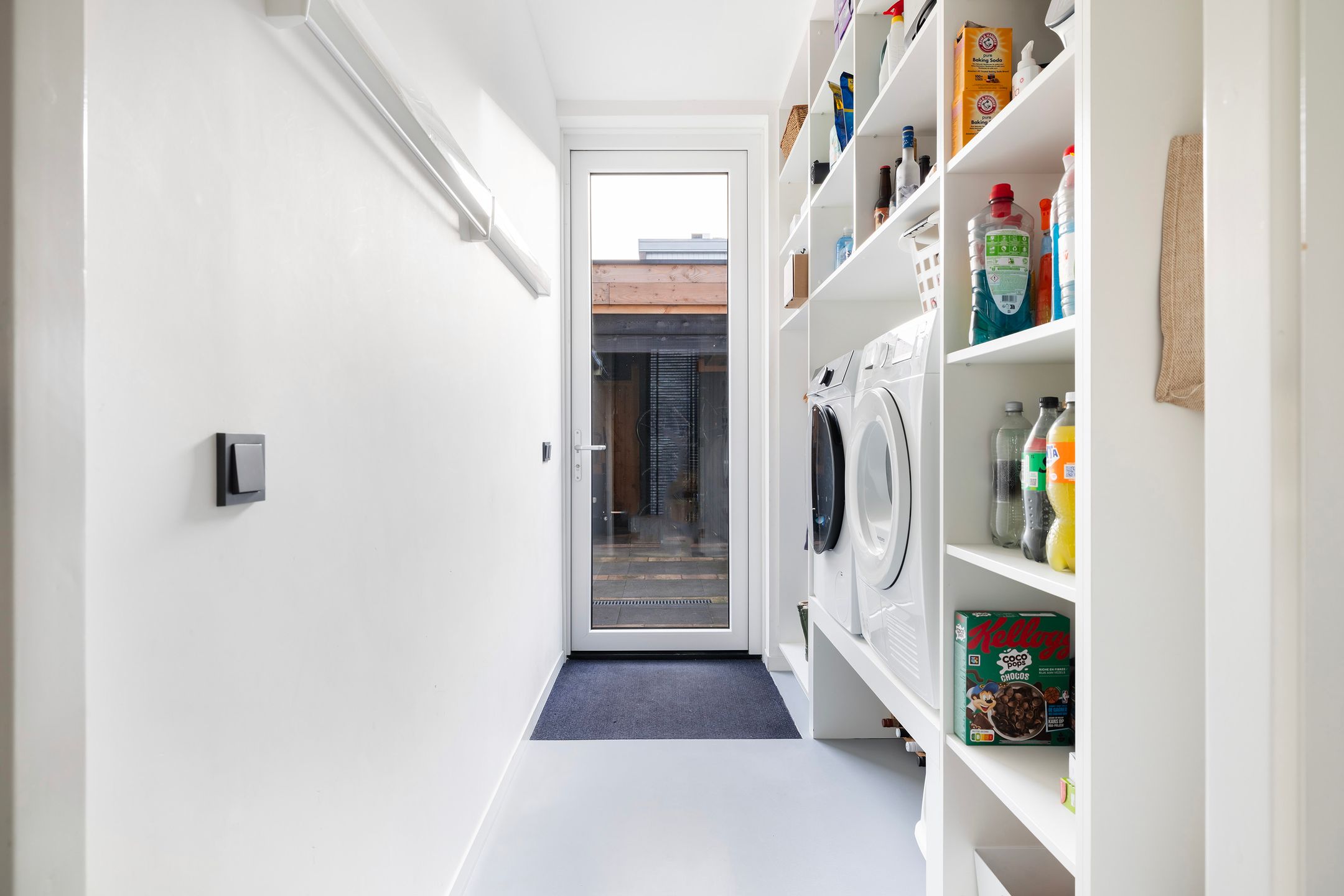 Foto 33 van Werf van Montan 4