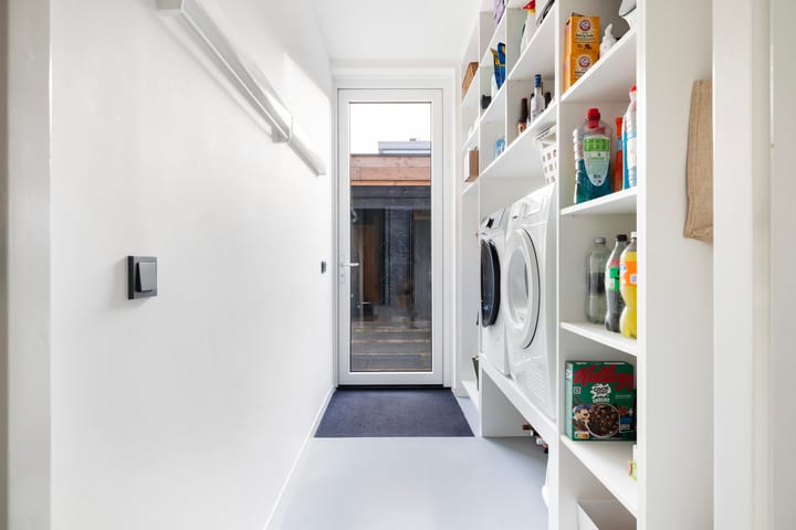 Foto 33 van Werf van Montan 4