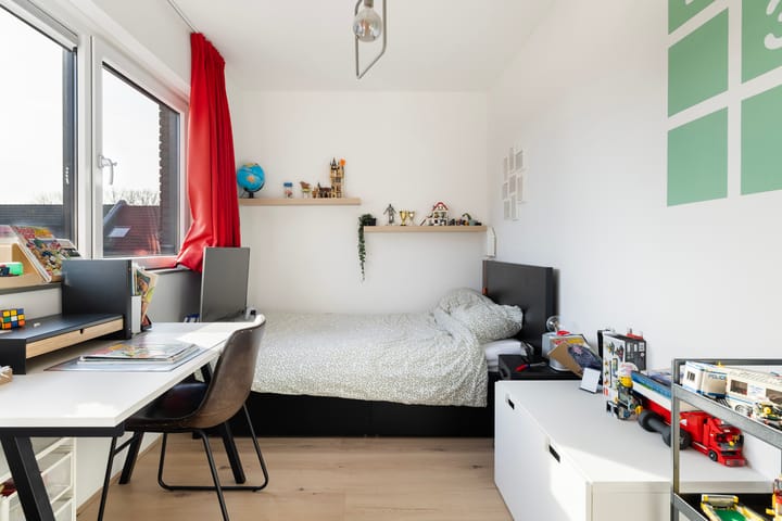 Foto 44 van Werf van Montan 4