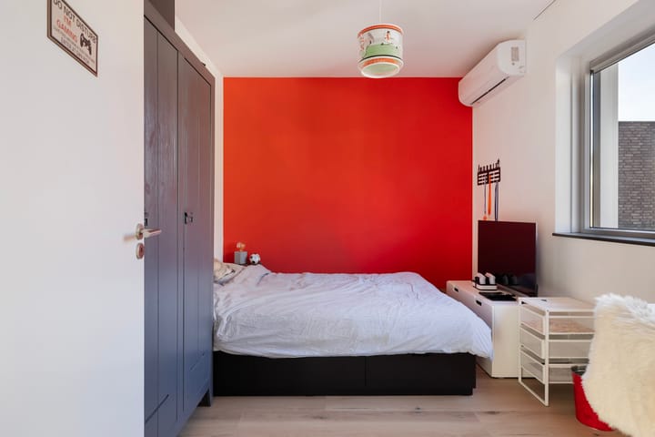 Foto 48 van Werf van Montan 4