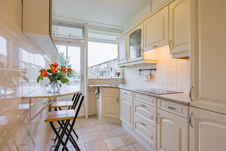 Foto 4 van Van Anrooystraat 33