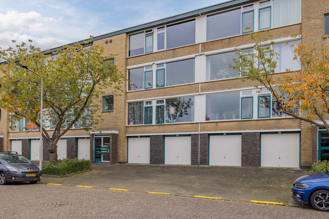 Photo 7 of Van Anrooystraat 33