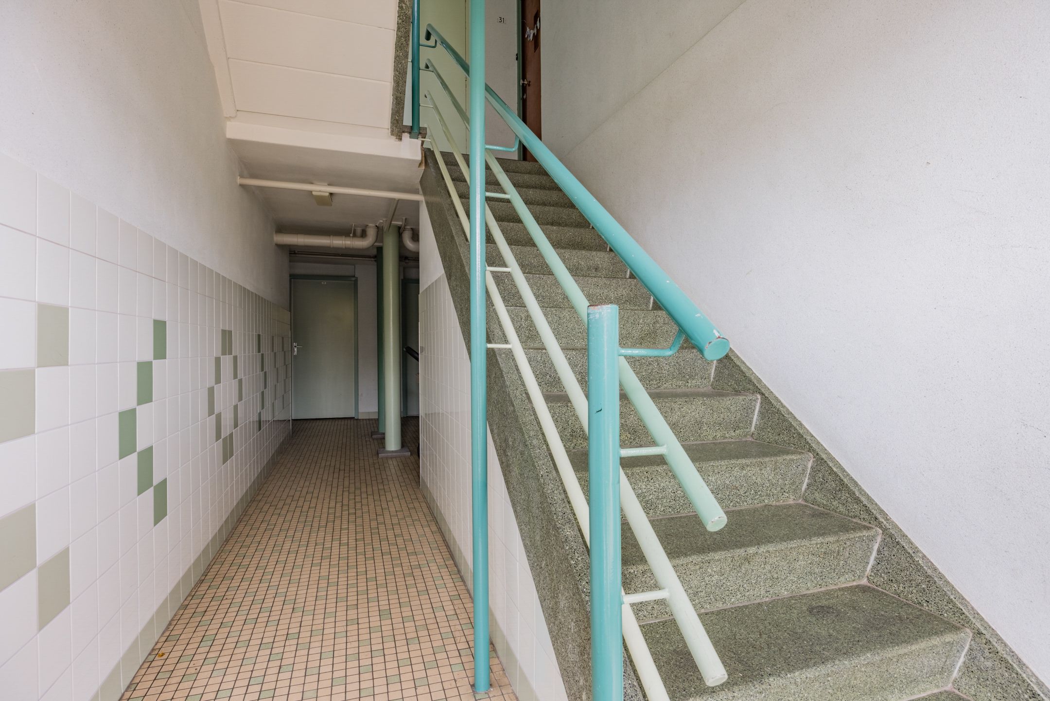 Photo 9 of Van Anrooystraat 33