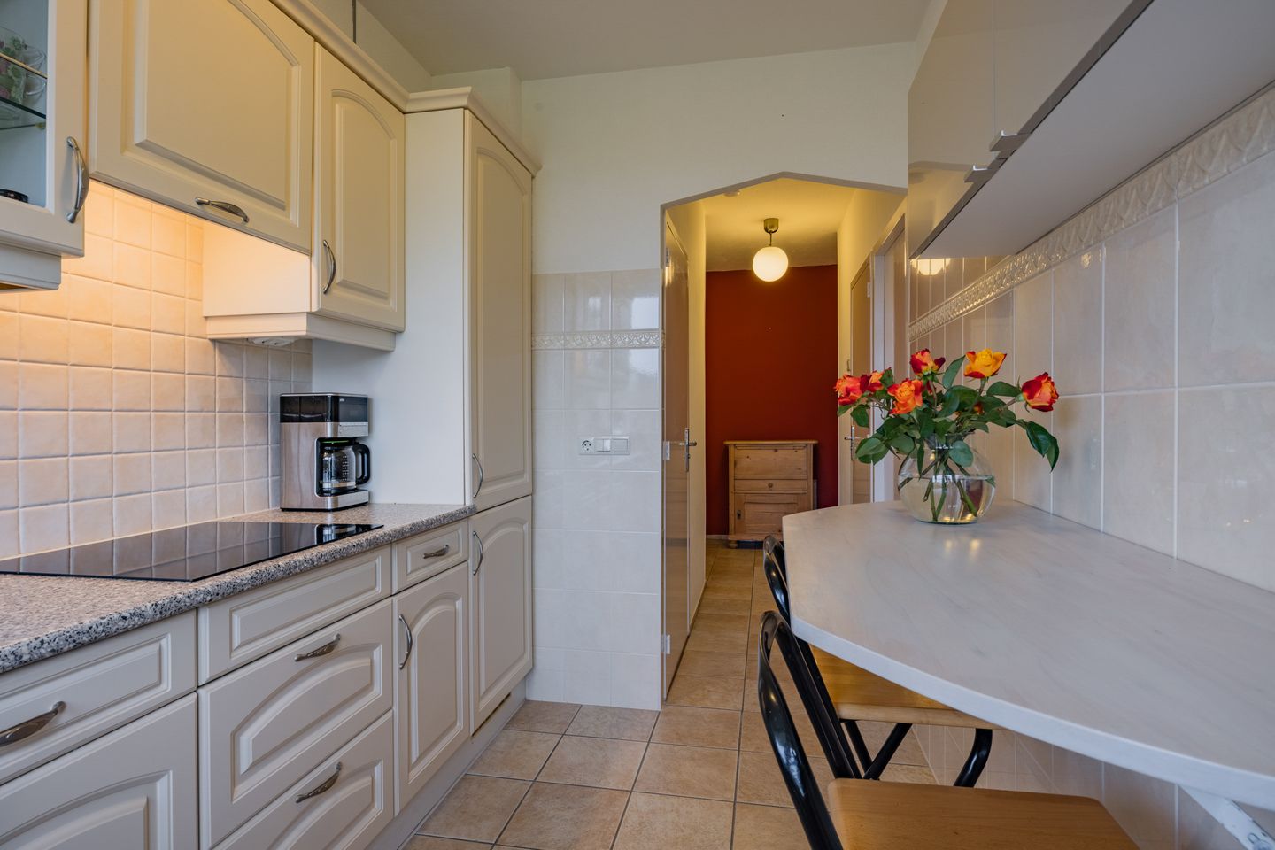 Photo 19 of Van Anrooystraat 33