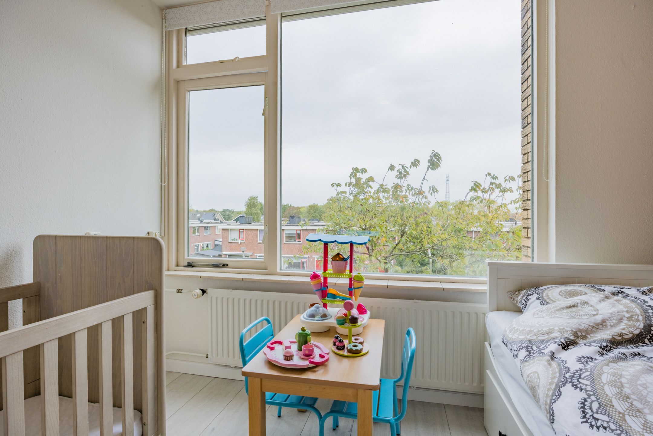 Photo 27 of Van Anrooystraat 33