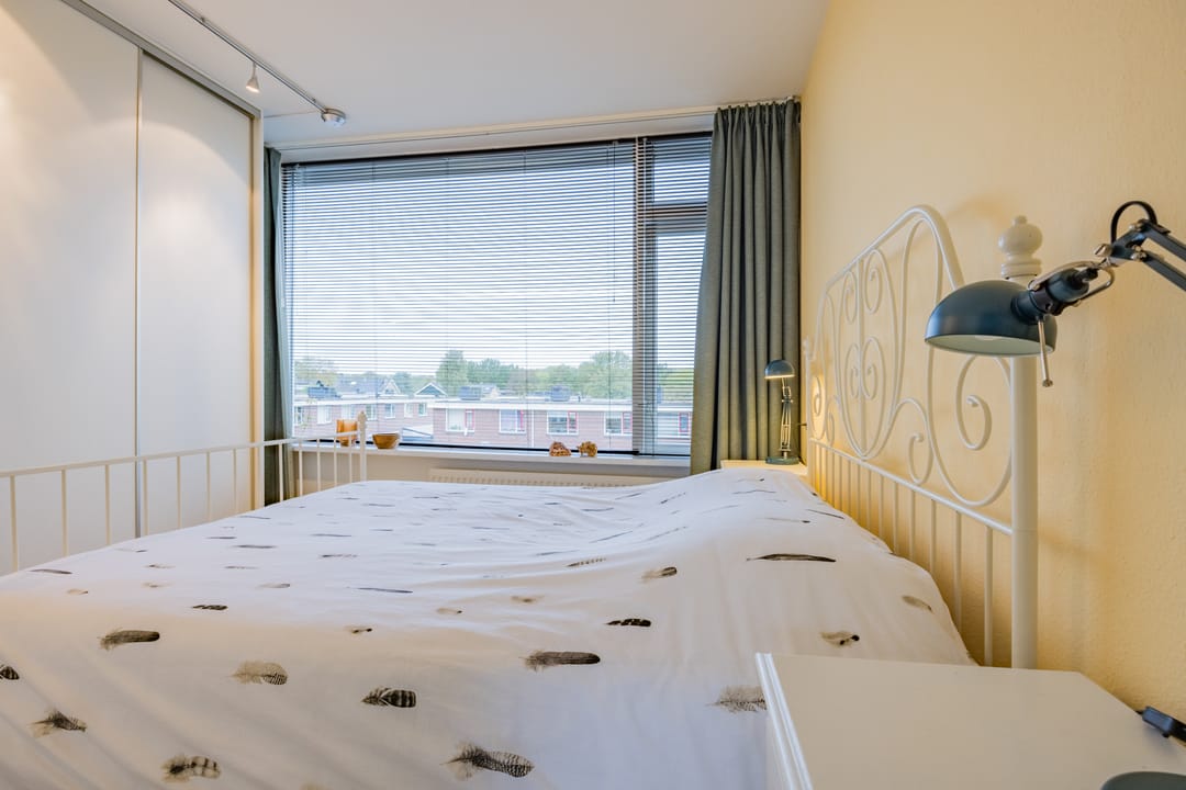 Photo 22 of Van Anrooystraat 33