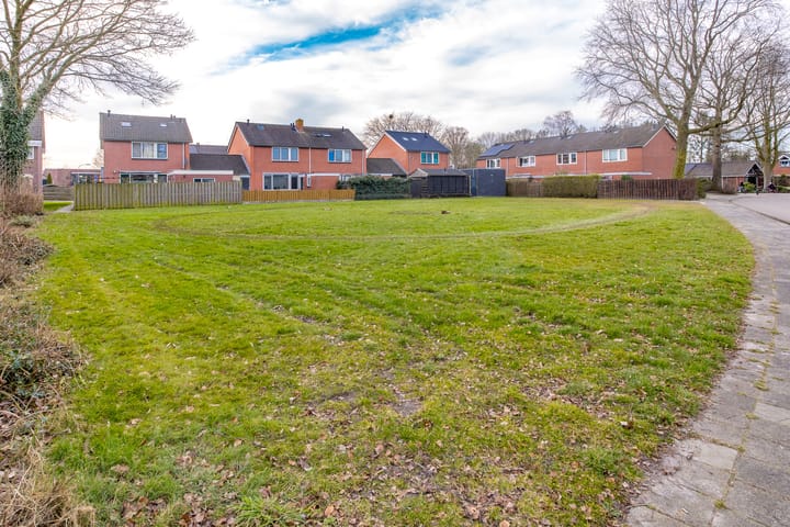 Photo 38 of Breetuinenweg 32