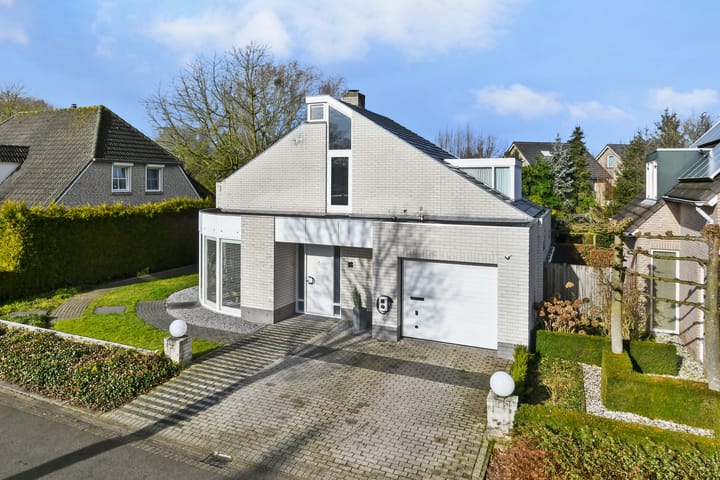 Foto 3 van Maarten Reuchlinlaan 18