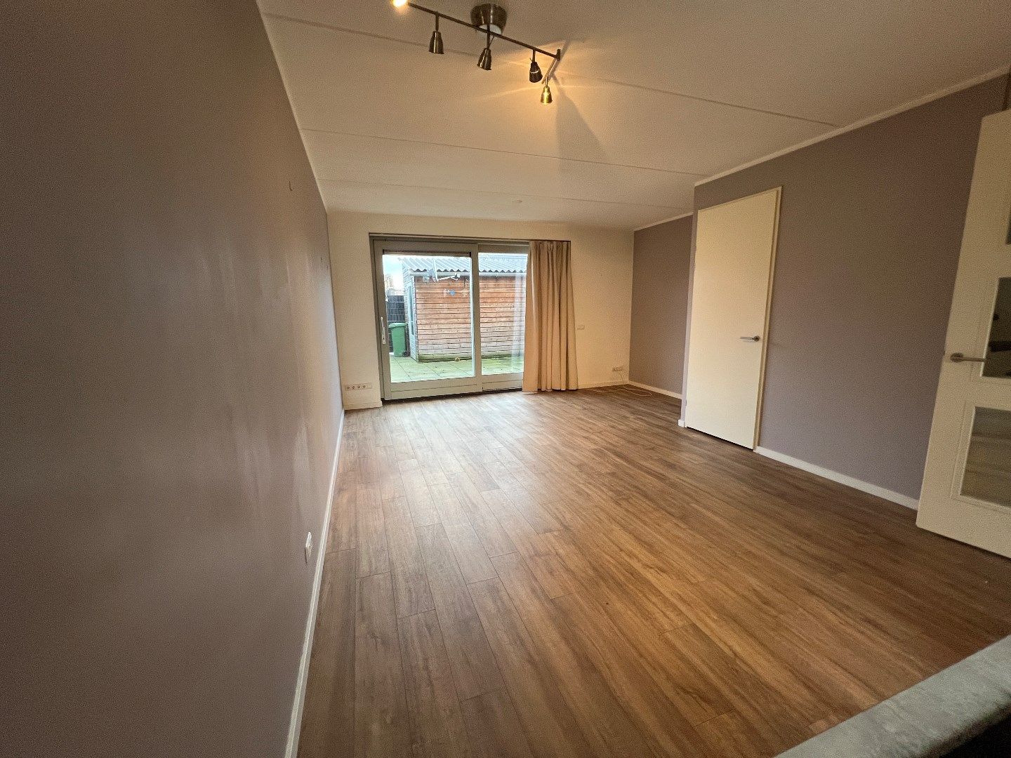 Foto 3 van Avondrood 9