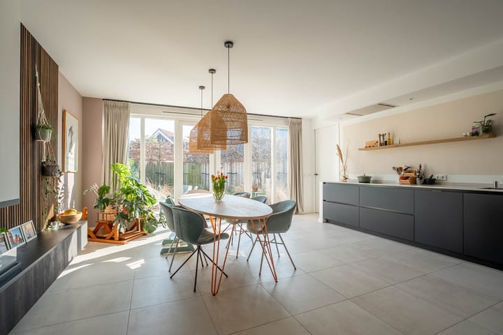 Foto 2 van Elzenhof 8