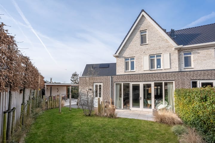 Foto 3 van Elzenhof 8