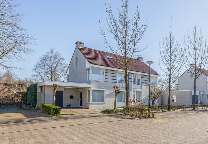 Foto 1 van Aagje Dekenstraat 12