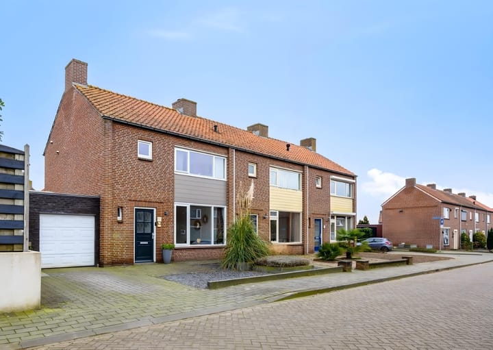 Foto 1 van Beatrixstraat 21