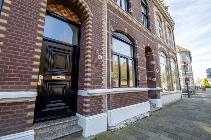 Noord Buitensingel 17