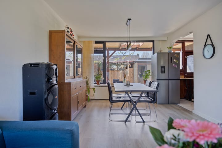 Foto 15 van Roggebotstraat 87