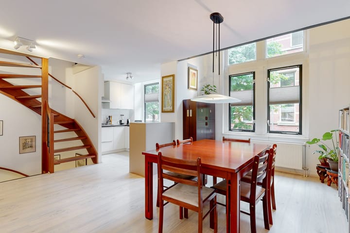 Photo 3 of Hugo de Grootstraat 111