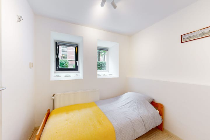 Photo 13 of Hugo de Grootstraat 111