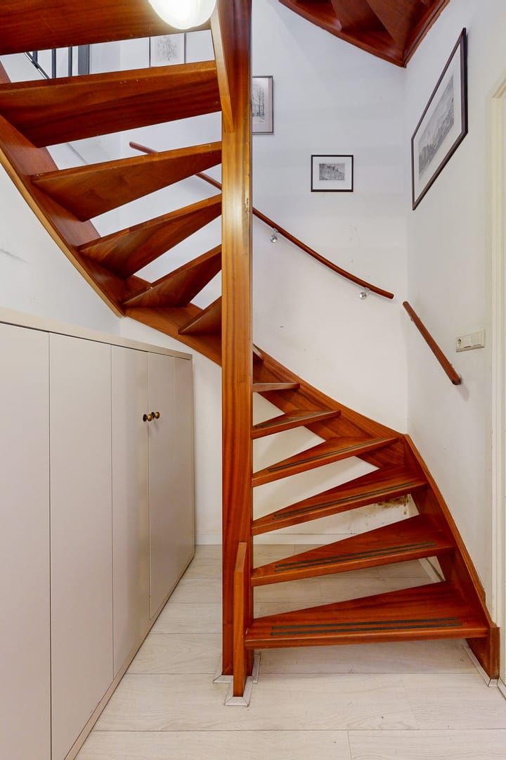 Photo 19 of Hugo de Grootstraat 111