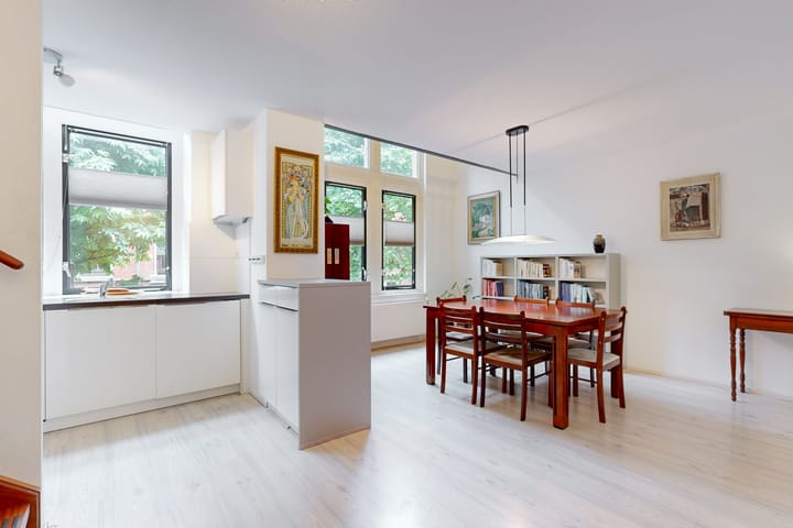 Photo 20 of Hugo de Grootstraat 111