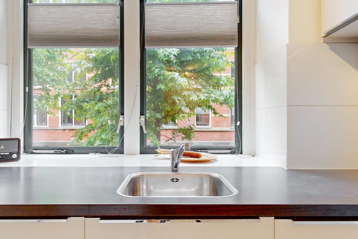 Photo 26 of Hugo de Grootstraat 111