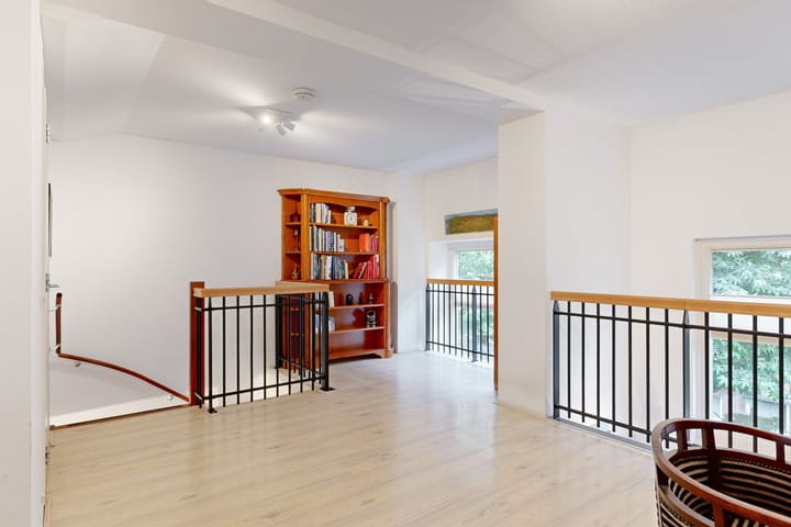 Photo 35 of Hugo de Grootstraat 111