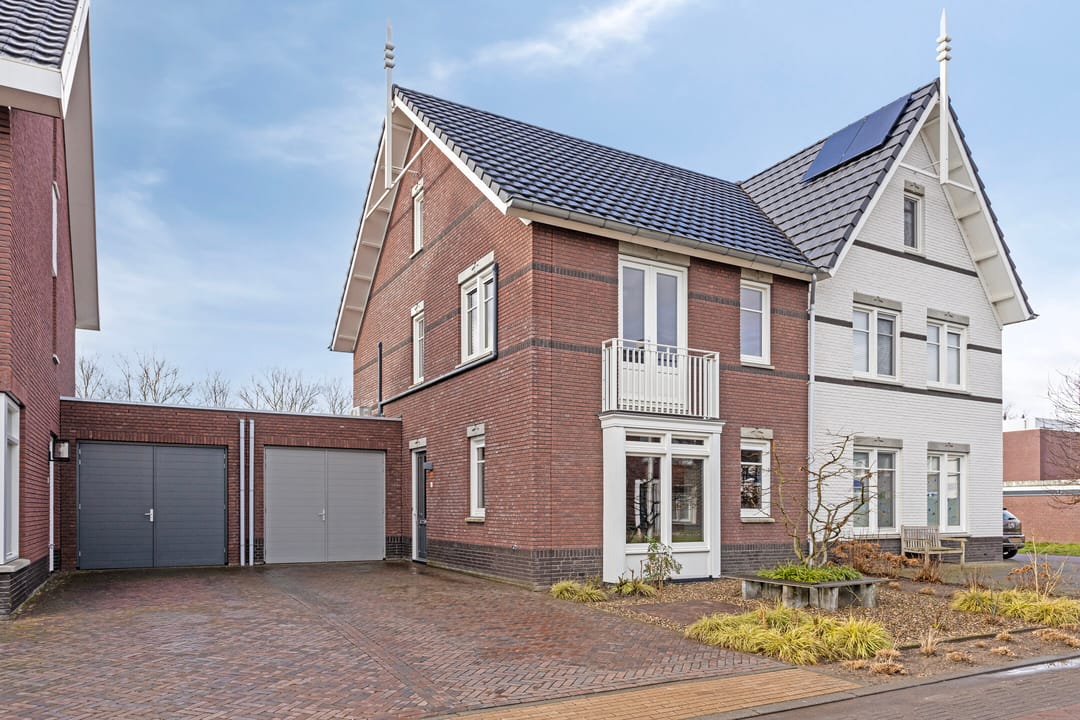 Foto 1 van Binnenhof 4