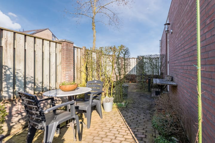 Foto 38 van Jan Pzn Coenstraat 28