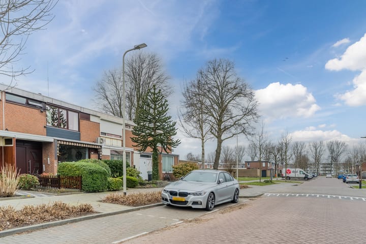 Foto 32 van Van Goghlaan 19