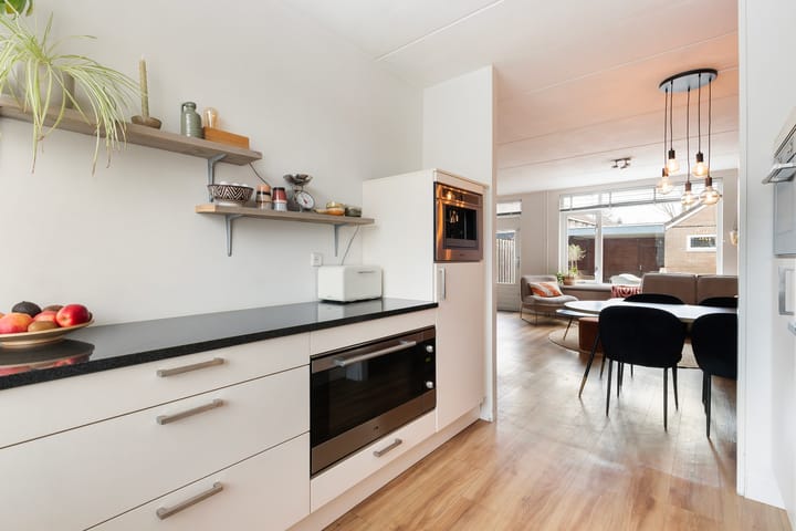 Photo 11 of Boris Pasternak-erf 135