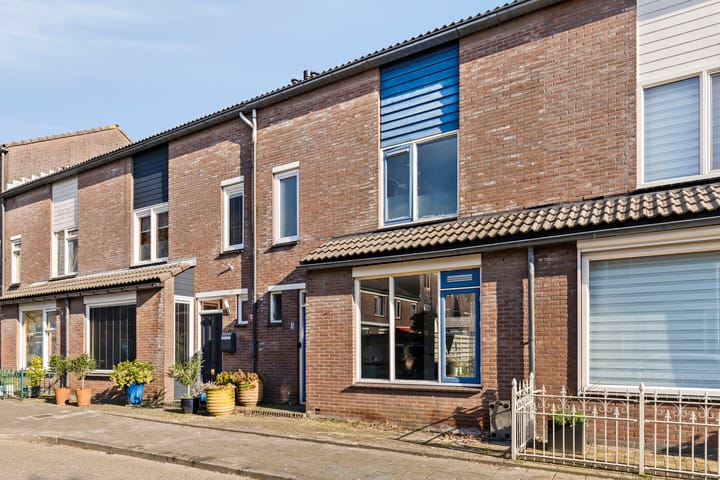 Foto 6 van Klompenmakerstraat 4